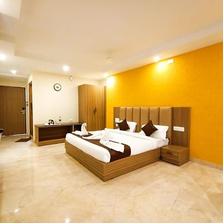 Hotel Maitri Mysore Exterior photo
