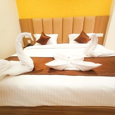 Hotel Maitri Mysore Exterior photo