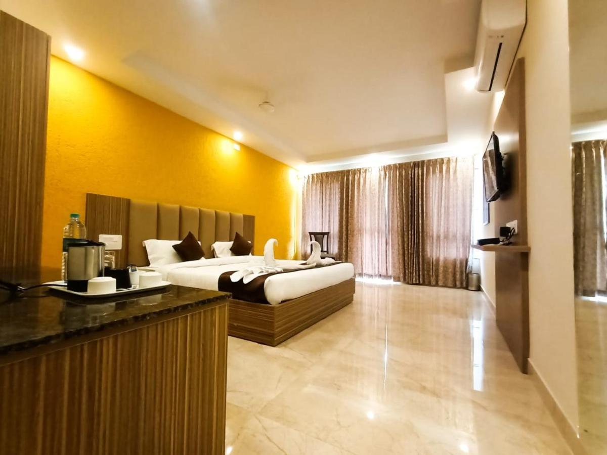 Hotel Maitri Mysore Exterior photo